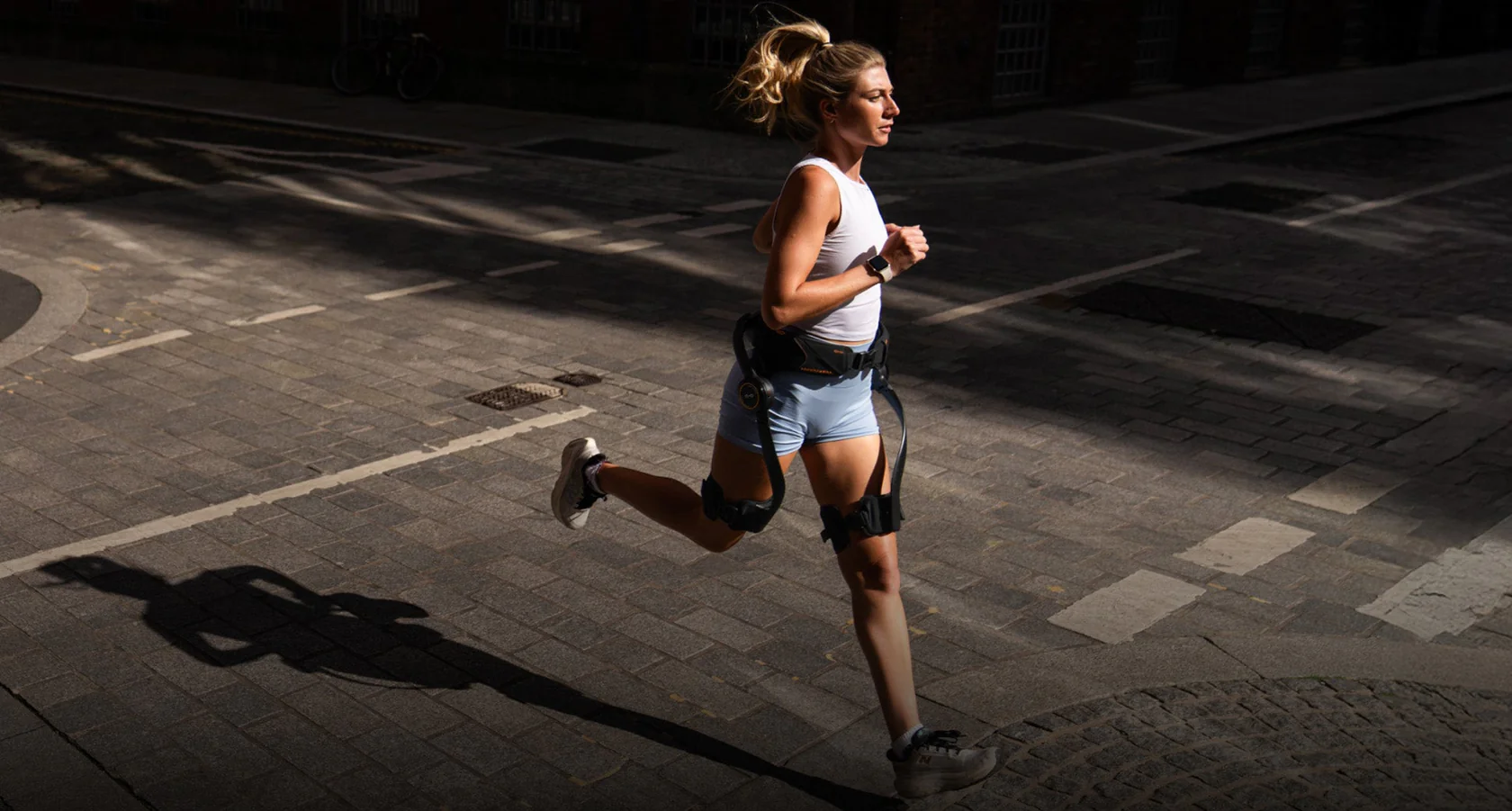 GOEX gåforsterker for løping - eksoskjelett i bruk
